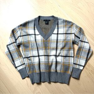 Tahari Sweater